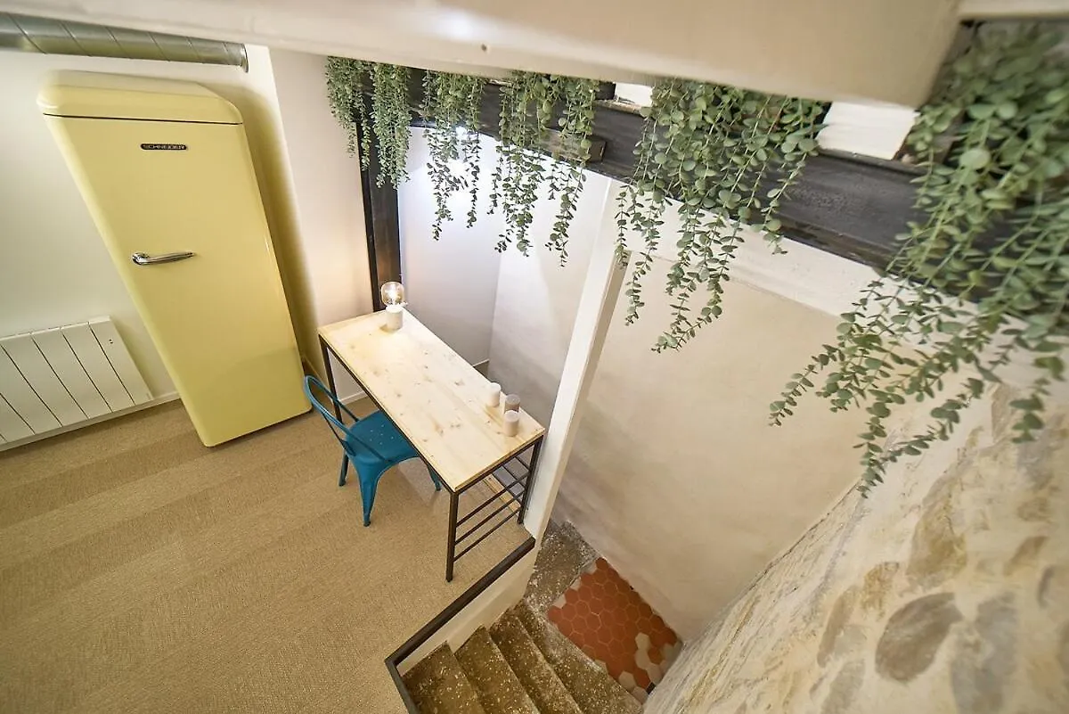 2 Chambres Cosy & Atypiques, Terreaux Croix-Rousse Lyon 0*,  France